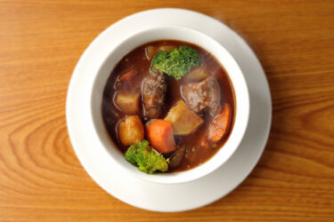 濃厚で奥深い味わい、ビーフシチューの魅力とは